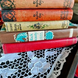Antique books, Decor, Reading, Prudy series, Black Beauty, Pinocchio